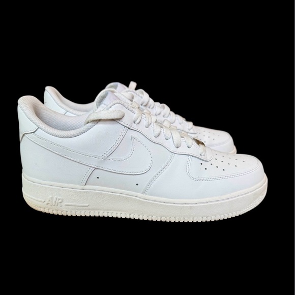 Nike Air Force One 1 AF1 \'07 White Sneakers. Men’s Size 10.5